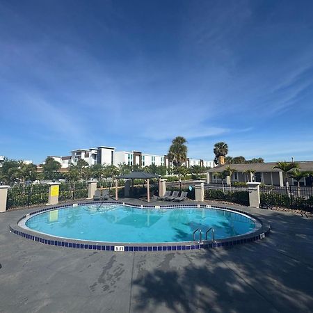 Super 8 By Wyndham Kissimmee-Orlando Hotel Four Corners Buitenkant foto