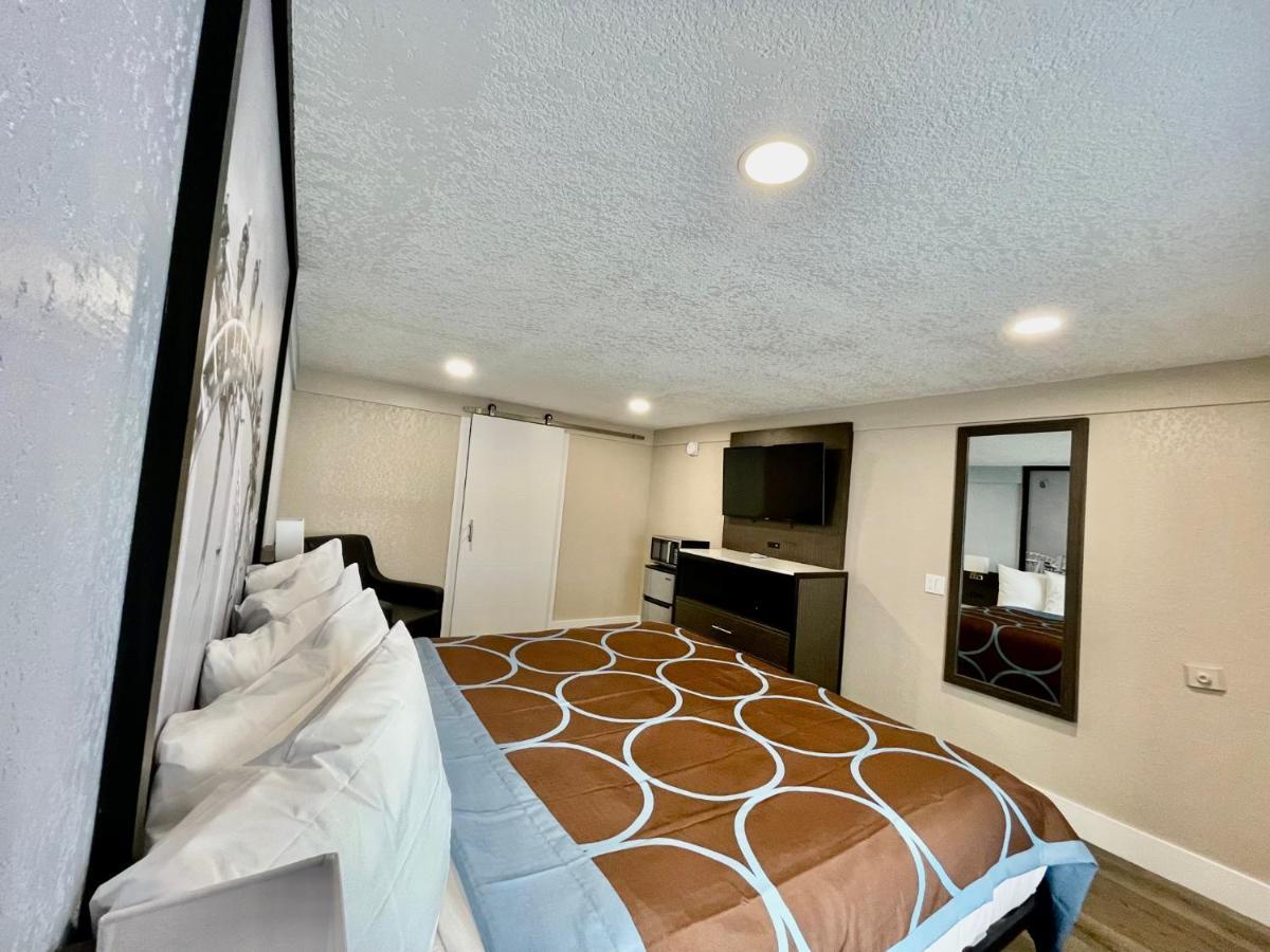 Super 8 By Wyndham Kissimmee-Orlando Hotel Four Corners Buitenkant foto