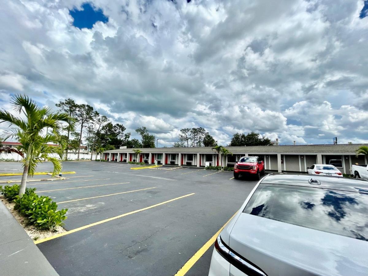 Super 8 By Wyndham Kissimmee-Orlando Hotel Four Corners Buitenkant foto